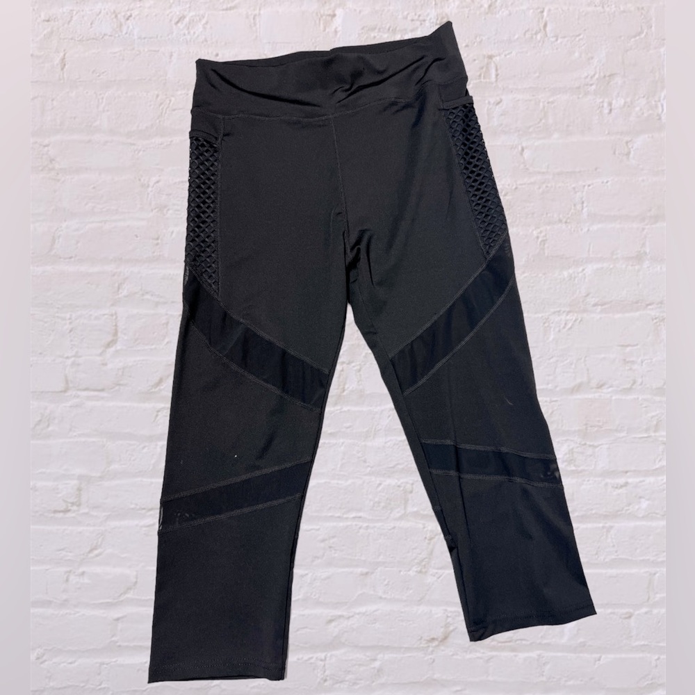 Cosmic beauty black mesh crop black leggings sz XL